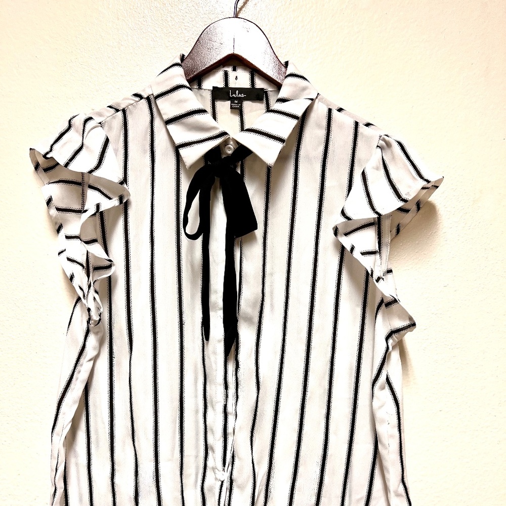 Lulu's  White Ruffle Sleeve with Black Bow Top for Women
